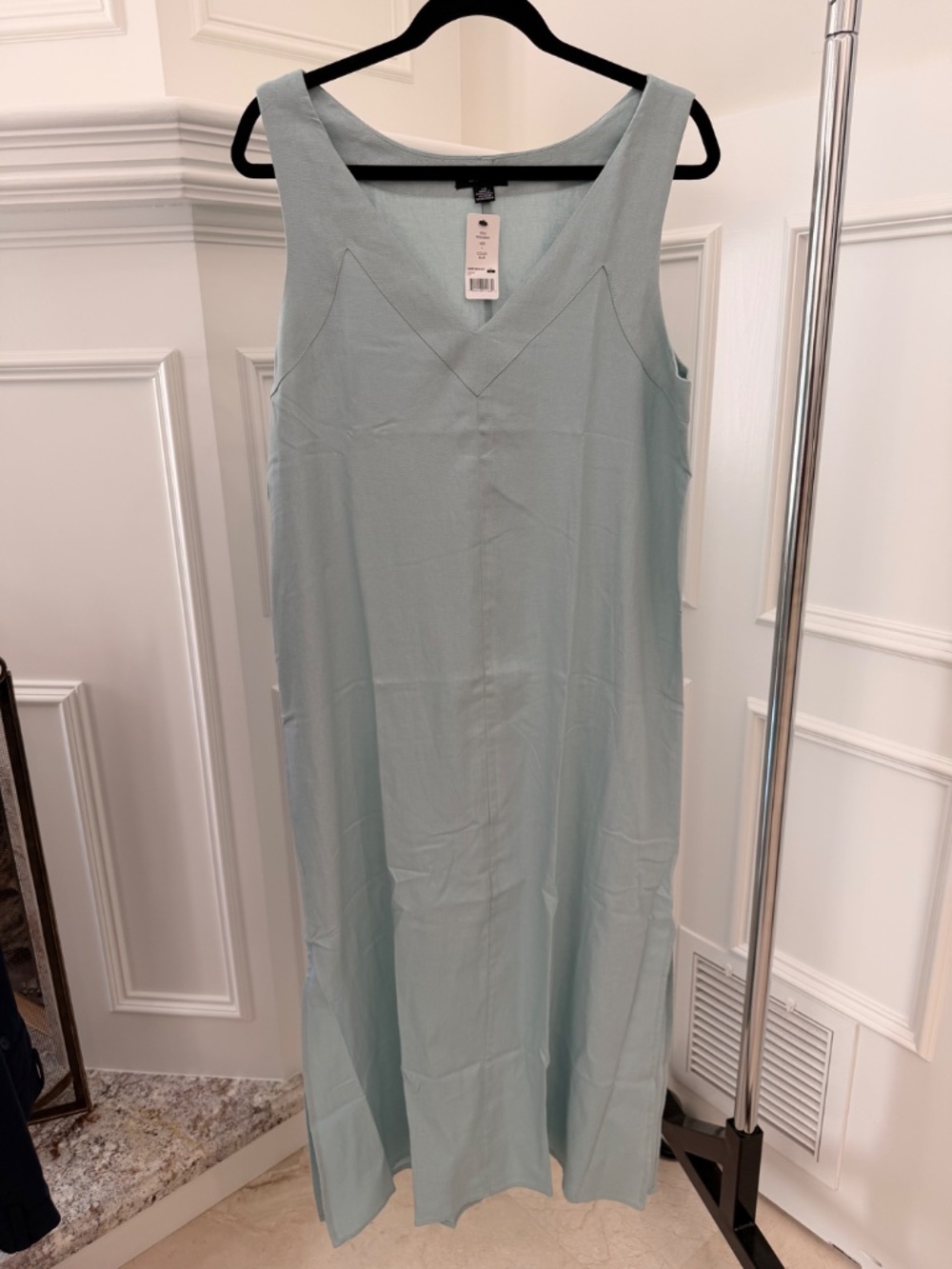 NWT DKNY Light Blue Sleeveless V-Neck Maxi Dress Size L